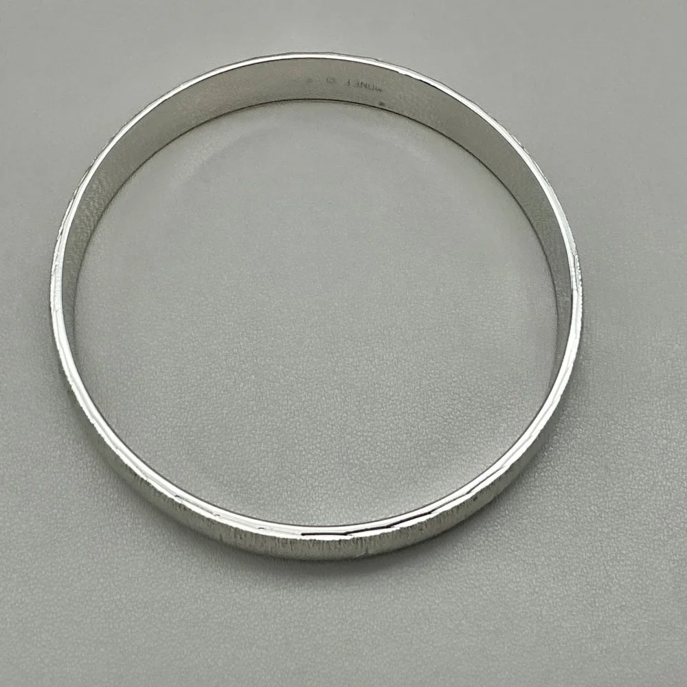 Monet Bracelet Womens Silver Tone Vintage‎ Textured Star Bangle Jewelry 7 Inches